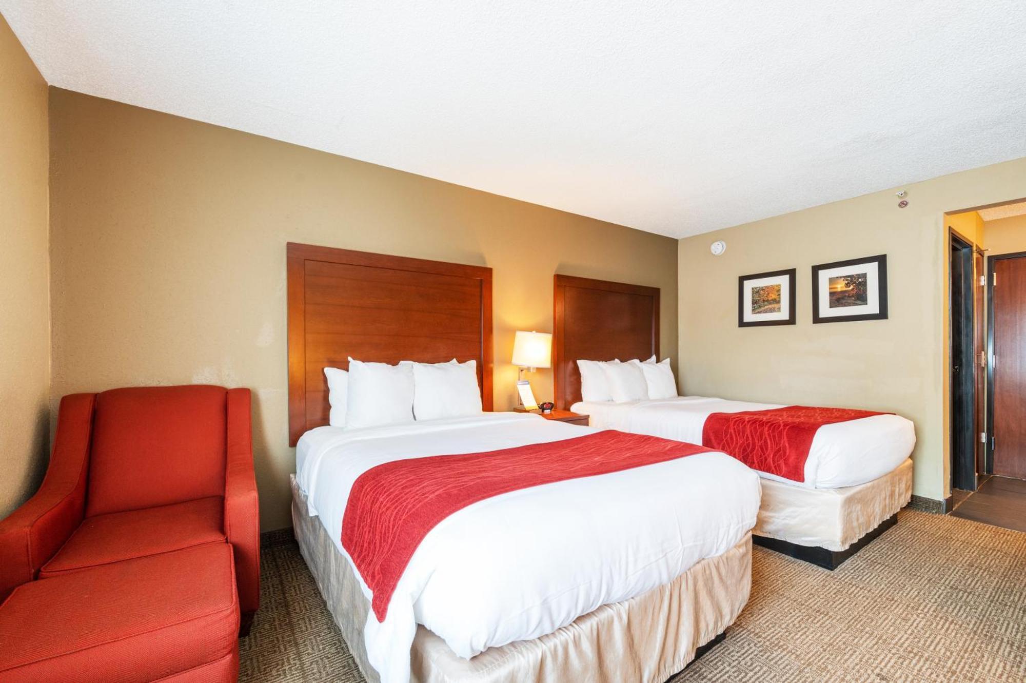 Comfort Inn Mayfield Heights Cleveland East Esterno foto