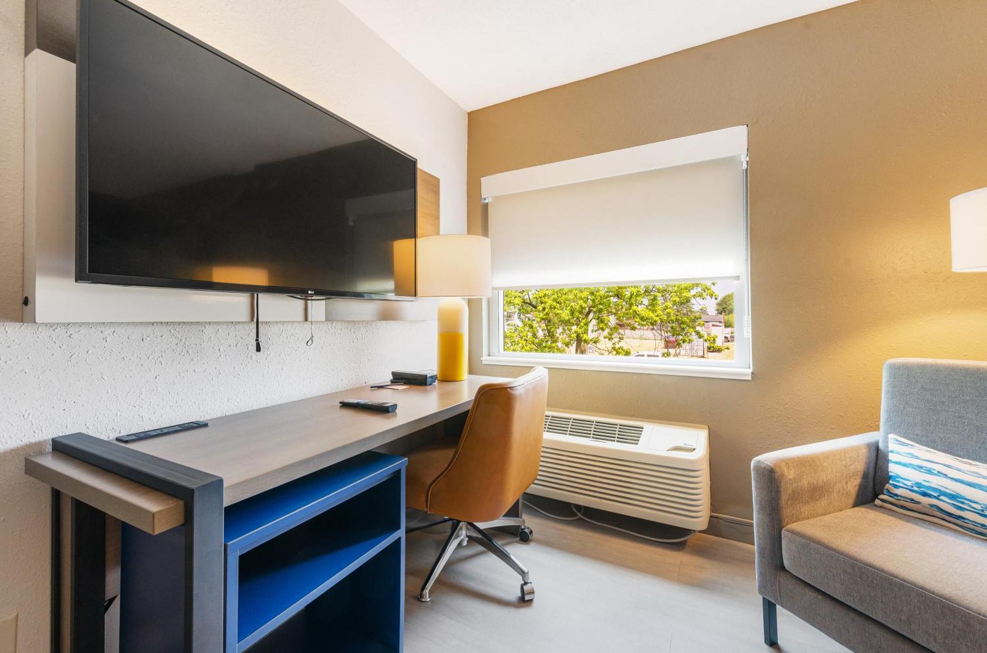 Comfort Inn Mayfield Heights Cleveland East Esterno foto