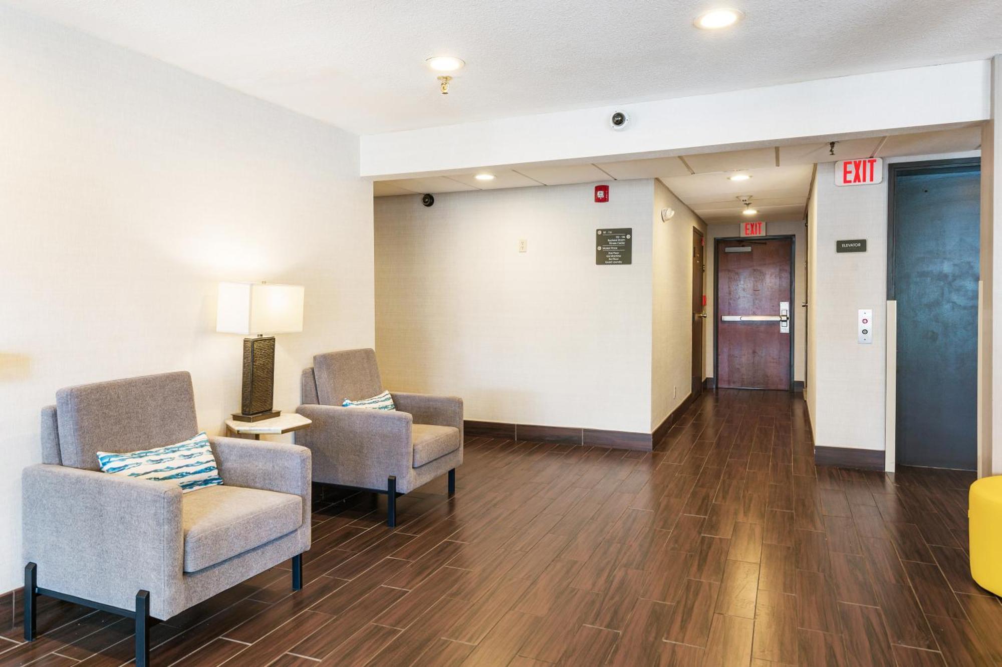 Comfort Inn Mayfield Heights Cleveland East Esterno foto