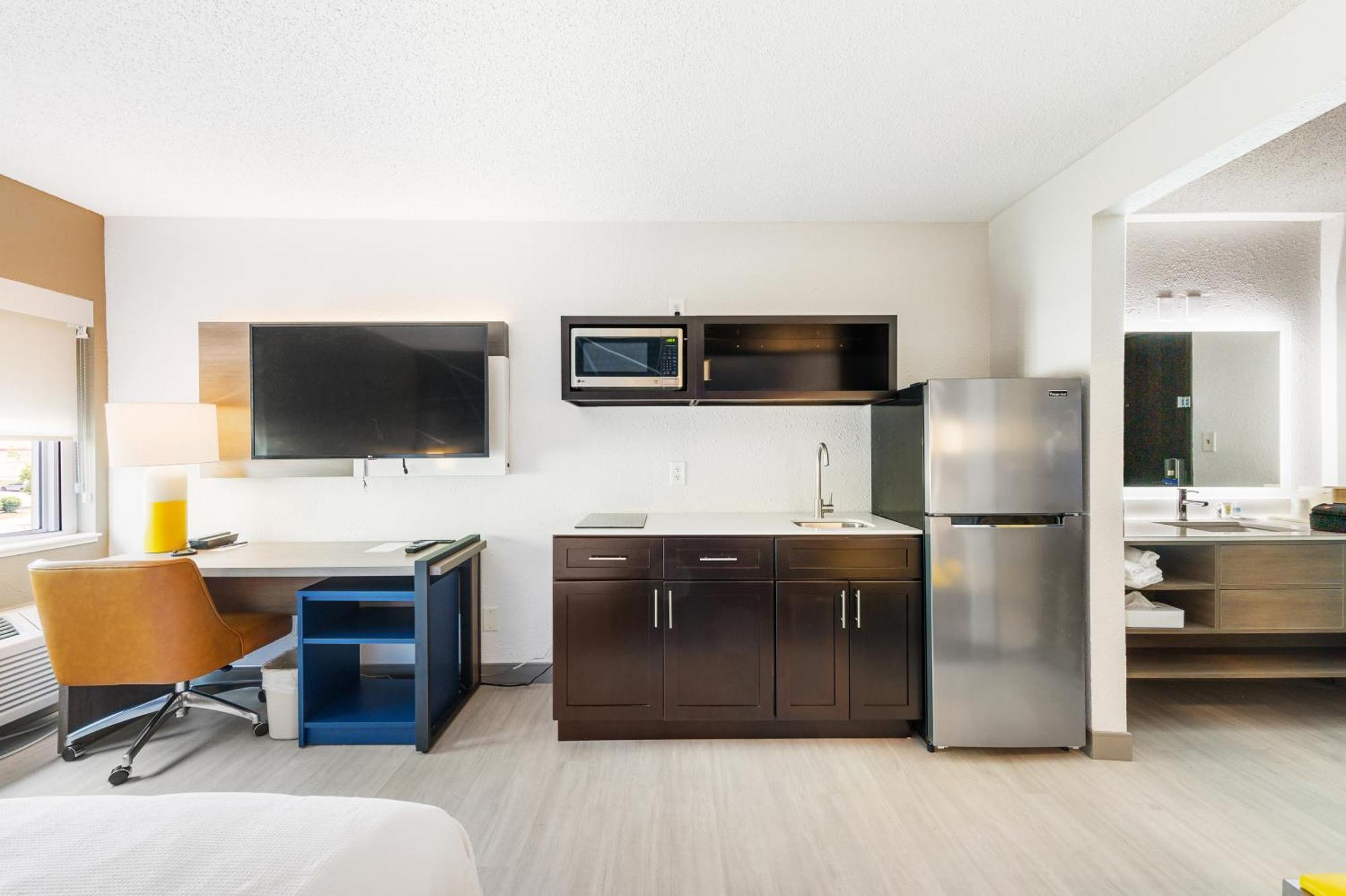Comfort Inn Mayfield Heights Cleveland East Esterno foto