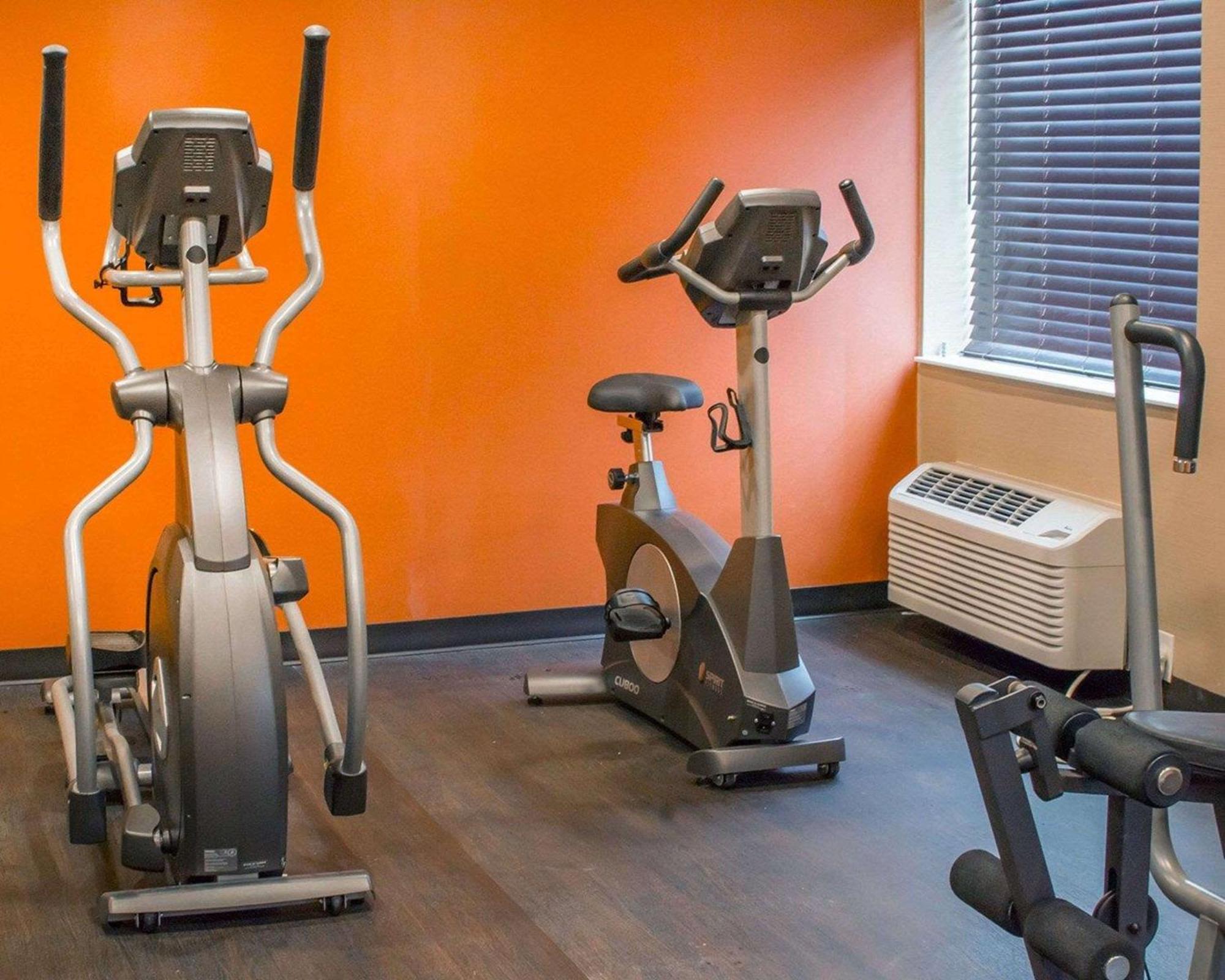 Comfort Inn Mayfield Heights Cleveland East Esterno foto