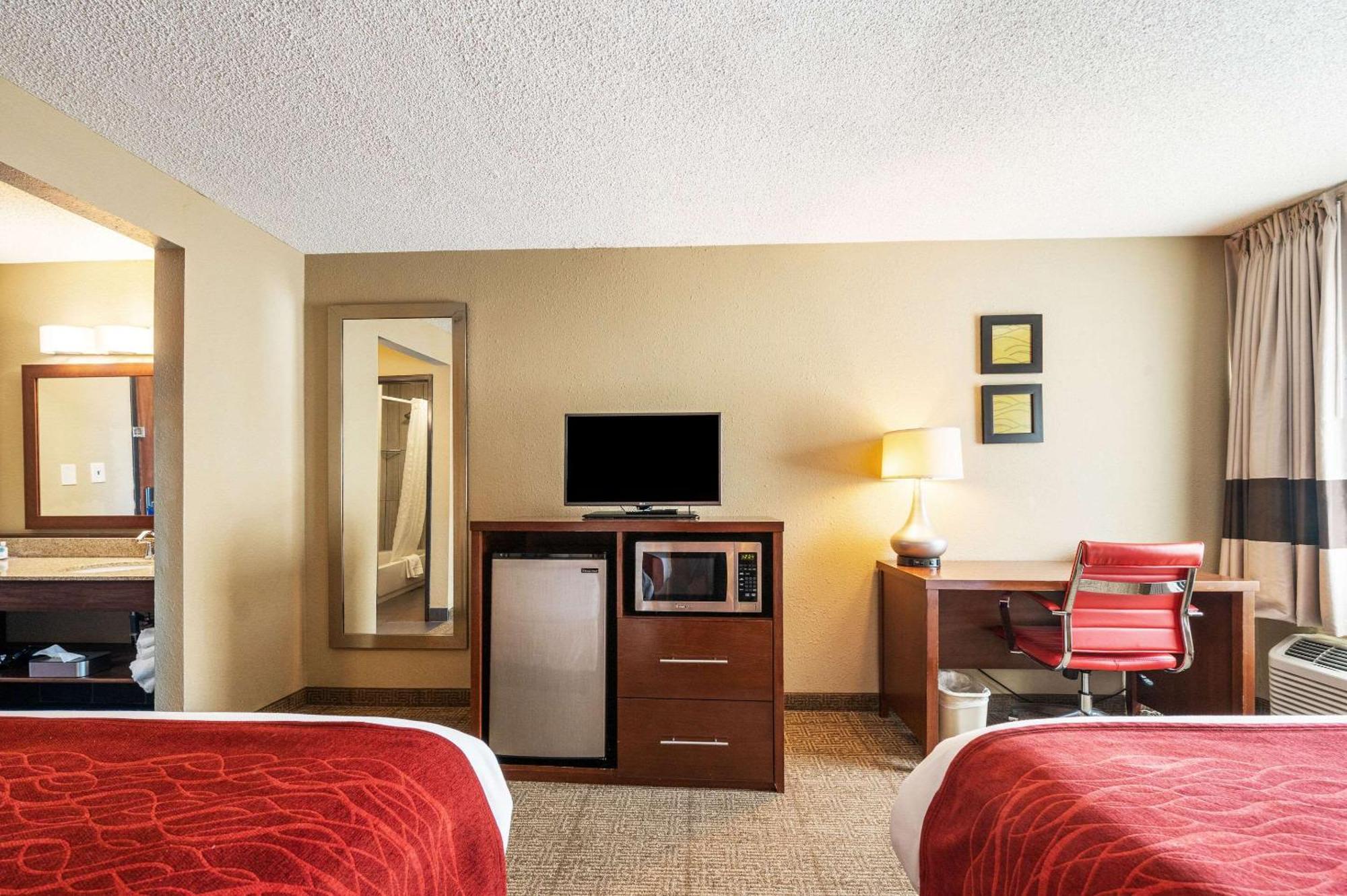 Comfort Inn Mayfield Heights Cleveland East Esterno foto