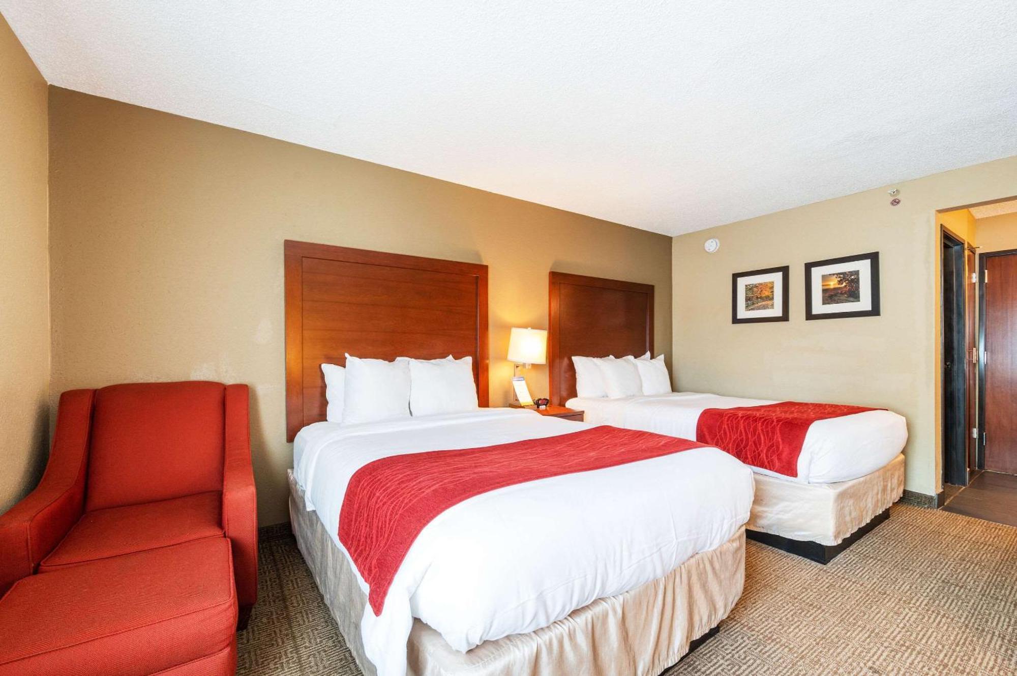 Comfort Inn Mayfield Heights Cleveland East Esterno foto
