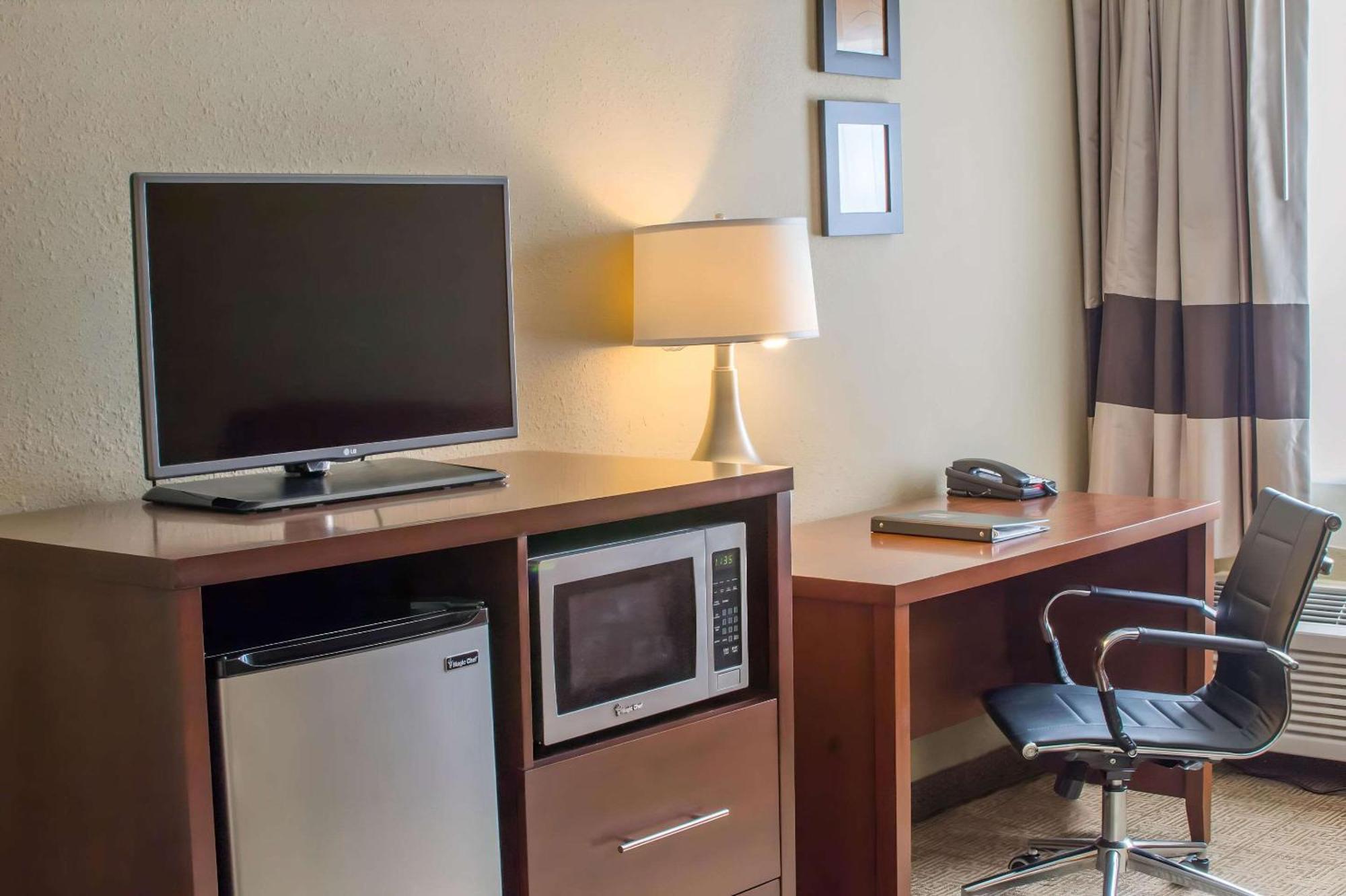 Comfort Inn Mayfield Heights Cleveland East Esterno foto